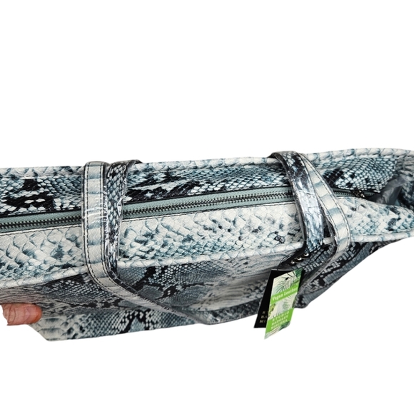 Badgley Mischka Studio Tote Blue Snakeskin look NWT - Picture 5 of 8